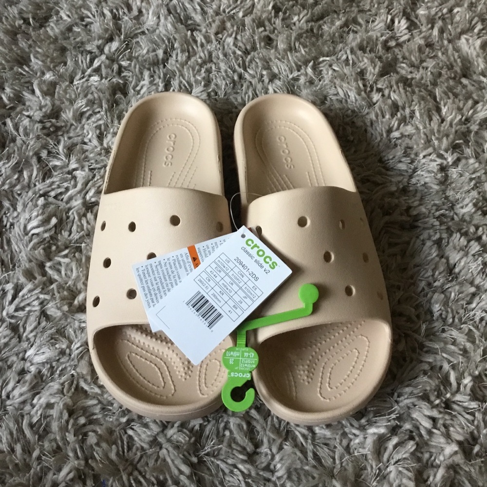 Crocs  Cream Sandals Mens 10 woman’s 12